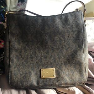 Michael Kors - Crossbody